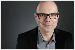 portrait_psychotherapeut_martin_kelkel_koeln.png